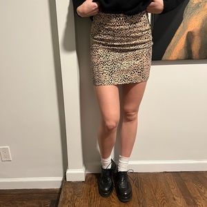 Brandy Melville Mini Cheetah Skirt (XS)
